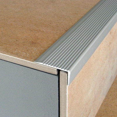 Profilé alu nez de marche Durastep Protect ht. 40 x 20mm 2.70ml Argent Anodisé