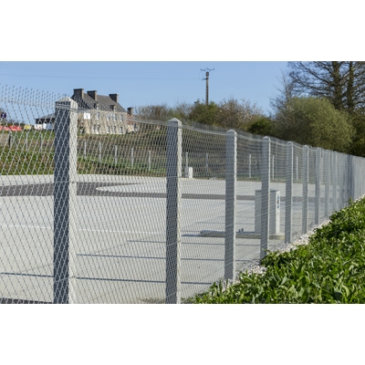 Poteau béton inter 10 x 10cm grillage 1.20ml en 1.70ml Gris