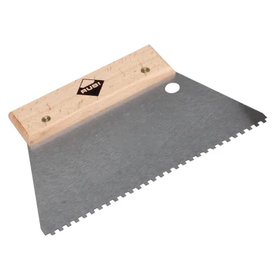 Spatule-peigne manche bois 18cm dent 10mm