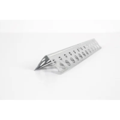 Cornière métal perforée p/ protect. angle saillant plaque de plâtre 24 x 24mm 3.00ml