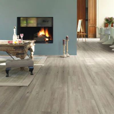 Sol stratifié Impressive AC4 CL.32 hydrofuge ép. 8mm 138 x 19cm Chêne Raboté Gris pqt 1,835m²