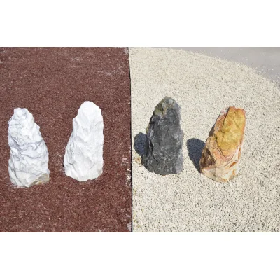 Bloc de pierre naturelle monolithe ht. 40 à 50cm Mix petit (Blanc / Blanc Veiné Gris / Noir / Rainbow)