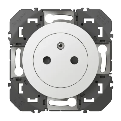Prise 2P + T surface 16A Dooxie Blanc LEGRAND